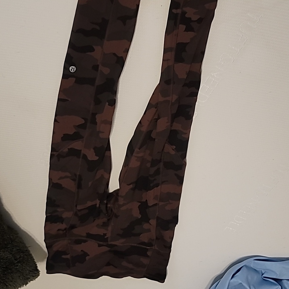 lululemon brown camo leggings
